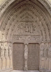 Portail central de la façade ouest