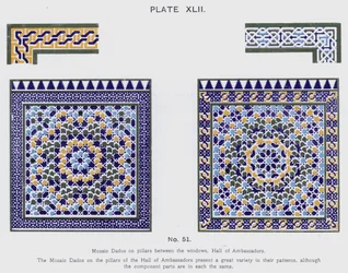 Mosaïque Dados sur les piliers entre les fenêtres, Salle des Ambassadeurs