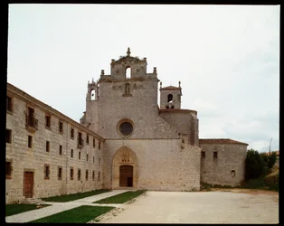 Vue du monastère de San Pedro de Cardeña où reposent les restes d