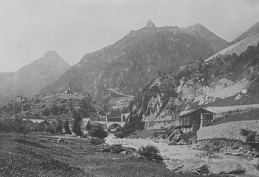 La Ligne du Gothard près de Wassen (photo n/b)