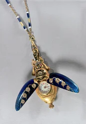 Montre pendentif en forme de scarabée à boîtier savonnette, Chaux-de-Fonds, années 1890