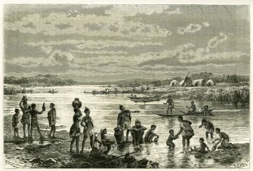 Vie sur les rives du fleuve Zambèze, les marutses sont très préoccupés par leur propreté et le lavage pour eux est une activité de première nécessité. Gravure de Th. Weber, pour illustrer l