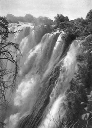 Cataracte orientale, Chutes Victoria, Livingstone à Broken Hill, Rhodésie du Nord, 1925-1927