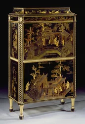 Secrétaire laqué pour dame, fabriqué pour Harewood House