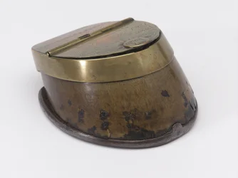 Encrier en sabot de cheval appartenant au Capitaine William Tyrwhitt Drake, Royal Horse Guards, vers 1829