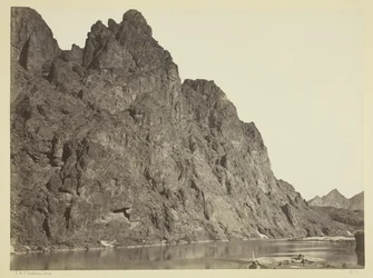 Falaise en face du camp Big Horn, Cañon Noir, fleuve Colorado