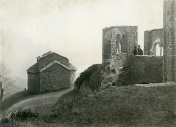Abbaye de San Pietro al Monte, Civate, Lombardie, Italie, photographie d