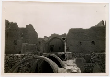 Grand donjon (qasr) du monastère de Saint-Siméon, Assouan, Égypte, photographie d