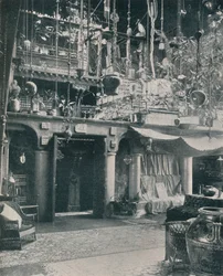Un coin dans le studio de M. Louis C. Tiffany, 1897