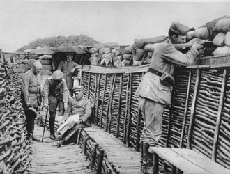 Une tranchée allemande, Première Guerre mondiale, 1915