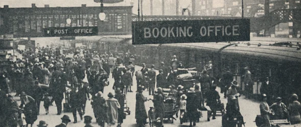 Scène de vacances à la gare de Liverpool Street, 1926