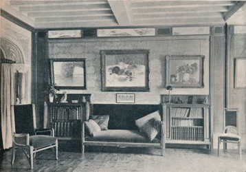 Une pièce dans la résidence parisienne de monsieur G. Roucher, avec des meubles de Maurice Dufrene, vers 1909