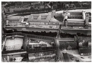 Vue aérienne du Deutsches Museum, Munich, Allemagne, depuis un Zeppelin, vers 1931 1933