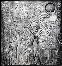 Akhenaton Amenhotep IV pharaon hérétique égyptien