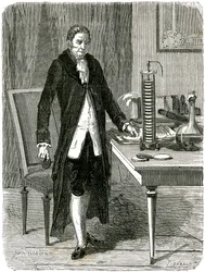 Alessandro Volta, physicien italien, démontrant sa pile électrique, vers 1800 vers 1870