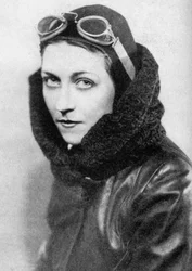 Amy Johnson, pilote