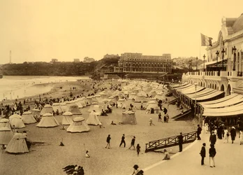 Biarritz - La plage et le casino municipal, vers 1930
