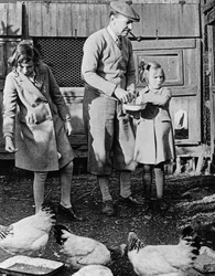 Clement Attlee (1883-1967), politicien travailliste, 20 novembre 1937