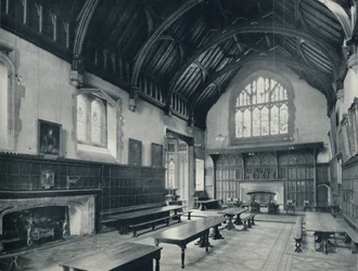 College Hall, vue vers l