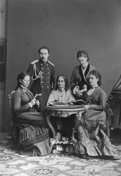 Comte Sergei Sheremetev et comtesse Ekaterina Sheremeteva et famille, années 1870