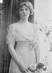 Comtesse Anastasia Mikhailovna de Torby 1892-1977, 1914