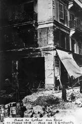 Dégâts après un raid des bombardiers Gotha allemands, Paris, 11 mars 1918