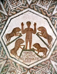 Daniel dans la fosse aux lions, mosaïque romaine de Bordj El Loudi, Tunisie, 5ème siècle après J.-C.