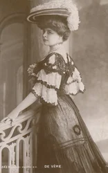 De Vere, 1879-1934, vers 1930