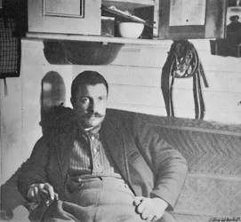 Dr. Blessing dans sa cabine, 1893-1896, 1897
