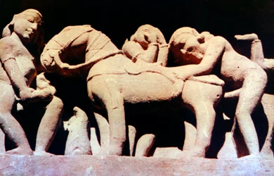 Sculpture érotique, temple hindou, Khajuraho, Inde, 950-1050