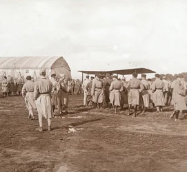 Avion de chasse au décollage