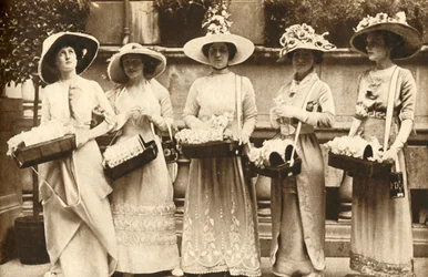 Premier jour de la rose Alexandra, 21 juin 1912, 1933
