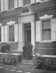 Entrée du jardin de la maison de Mlle Anne Morgan, New York, 1924