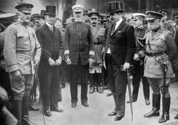 Le général Pershing arrivant à Liverpool, 8 juin 1917, vers 1920