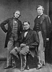 Gustav Kirchhoff, Robert Bunsen et Henry Roscoe, scientifiques, vers 1860