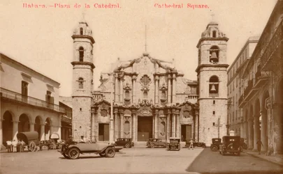Habana. - Plaza de la Catedral. Place de la Cathédrale, Cuba, vers 1900