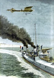 Hubert Latham tentant de faire voler son monoplan Antoinette à travers la Manche, 1909