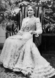 Ida Saxton McKinley, épouse du président américain William McKinley, vers 1900, 1908