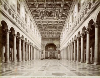 Intérieur de la basilique Saint-Paul-hors-les-Murs, Rome, Italie, fin XIXe ou début XXe siècle