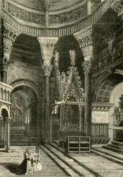 Intérieur de la cathédrale de Spalatro, anciennement temple du palais de Dioclétien