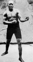Jack Johnson, le premier champion du monde noir de boxe poids lourds, 1908, 1951