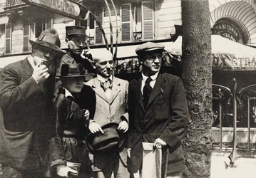 Jean Cocteau, Manuel Ortiz de Zárate, Henri-Pierre Roché, Marie Vassilieff, Max..., 1916