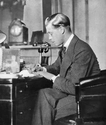 Le roi Édouard VIII au travail, 1936