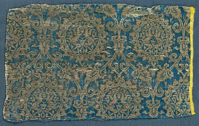 Lampas avec lièvres en motif ogival, 1300s