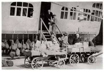 Chargement de provisions, Zeppelin LZ 127 Graf Zeppelin, 1933