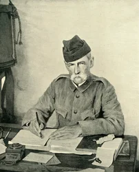Lord Roberts écrivant dans sa tente, vers 1900, 1901