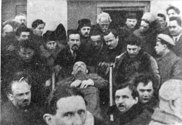 Membres du Comité central portant le cercueil de Lénine, 27 janvier 1924