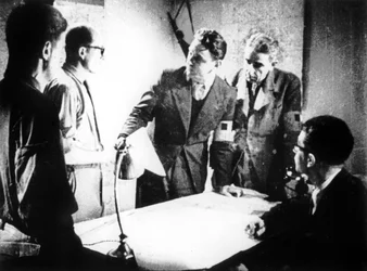 Membres de la Résistance française dans les catacombes, Place Denfert-Rochereau, Paris, août 1944