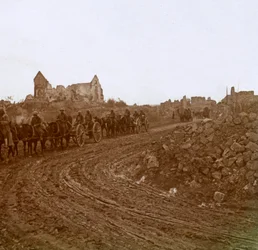 Soldats montés, Somme, nord de la France, vers 1914-1918