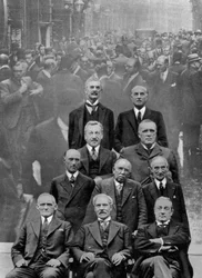 Gouvernement national composé de membres des trois principaux partis politiques, 1931-1937